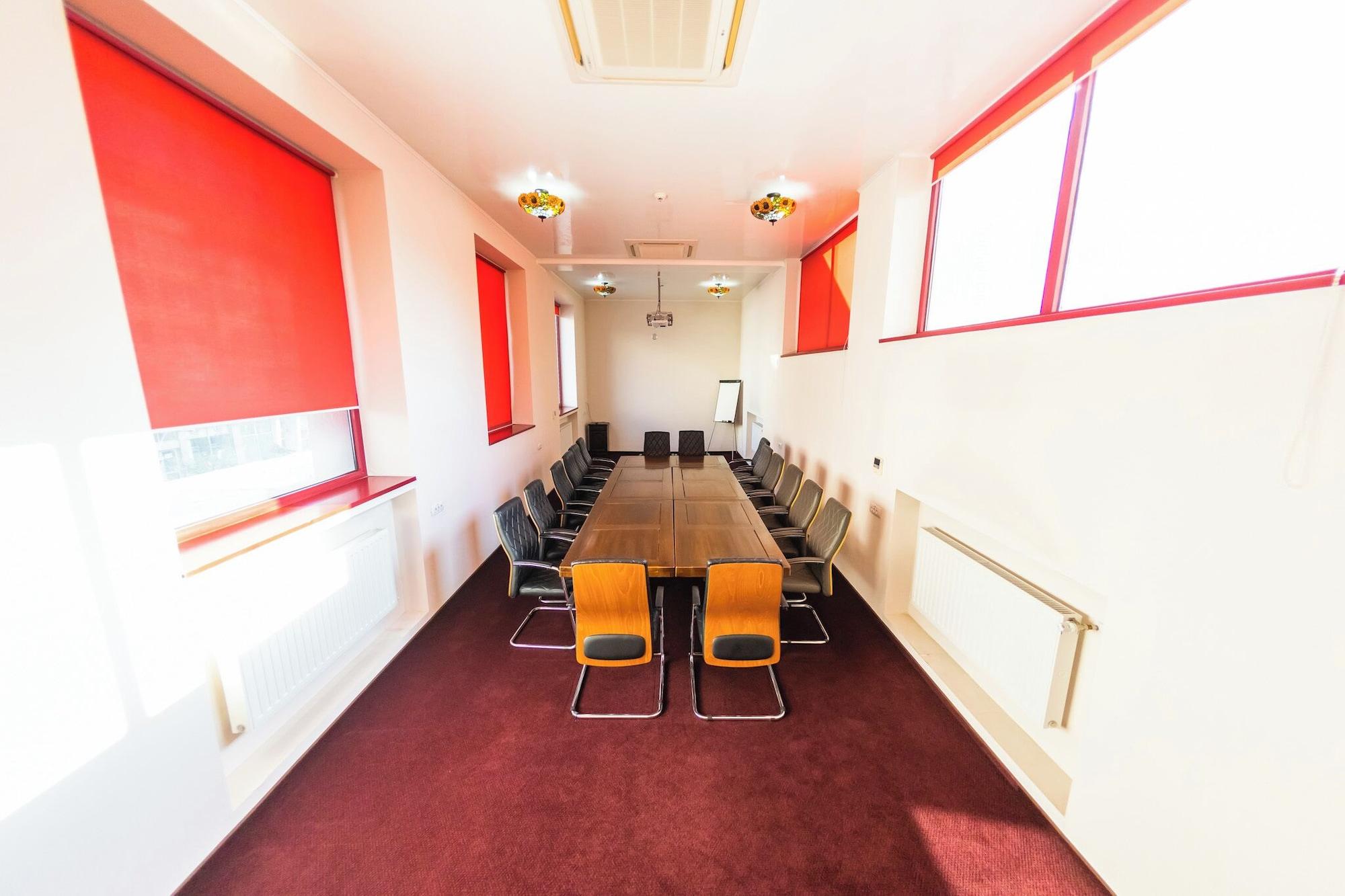 Sala de Reuniones Hotel Daily Plaza