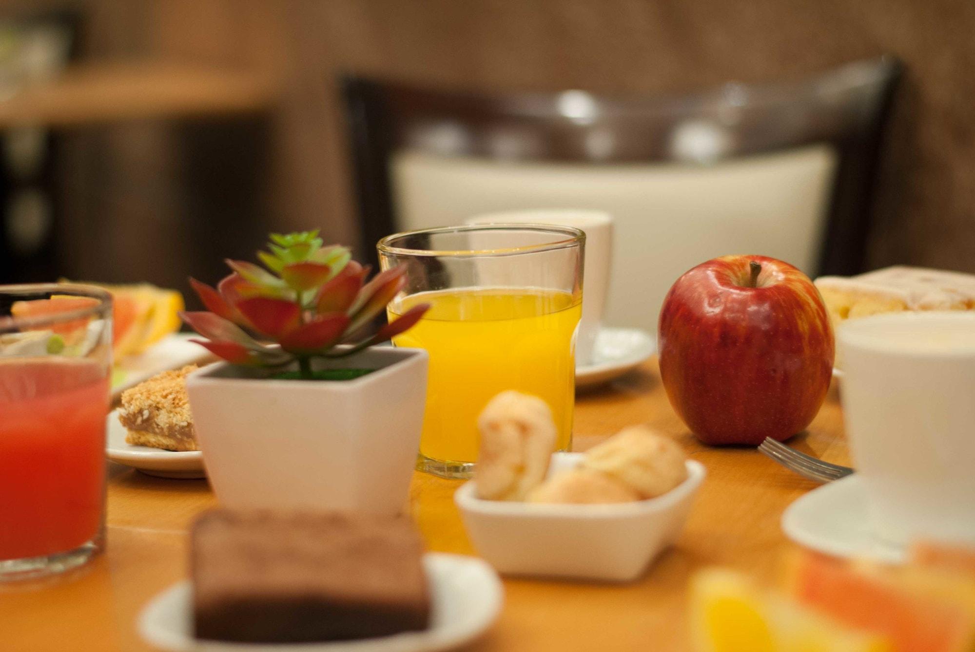 Restaurant Ramada by Wyndham Buenos Aires Centro
