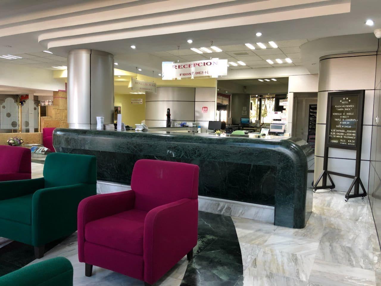 Vista Lobby Hotel Plaza Las Fuentes