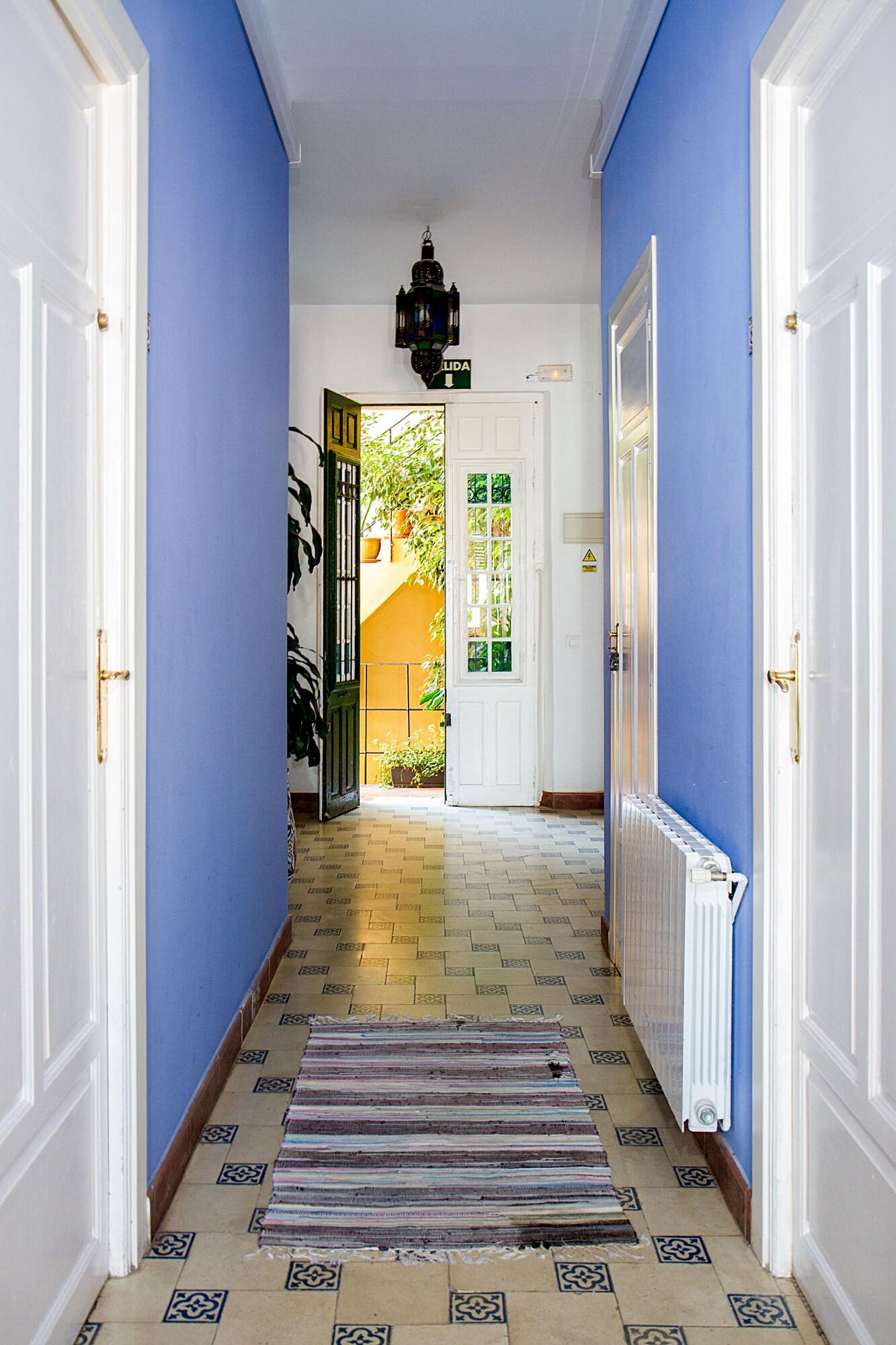 Varios Villa Alicia Guest House