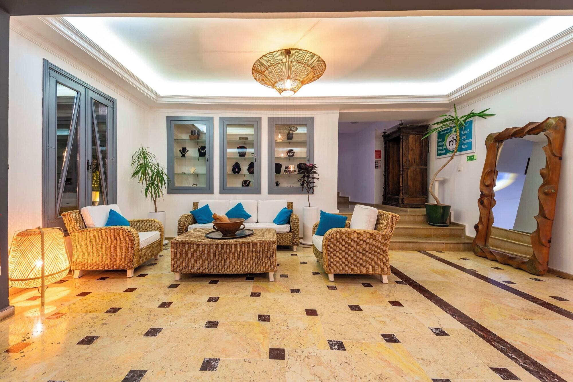 Vista Lobby Elixir Boutique Hotel