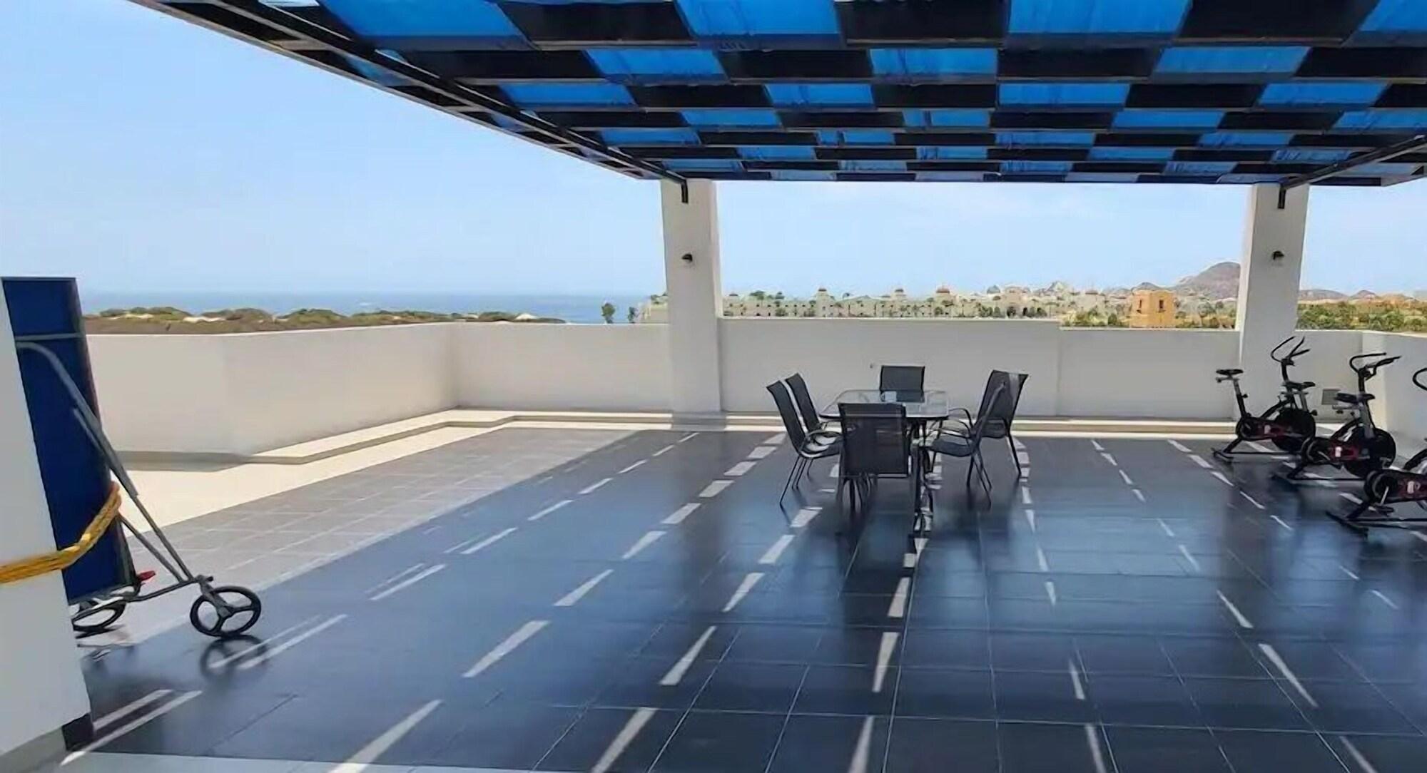 Vista Exterior Condos TE22