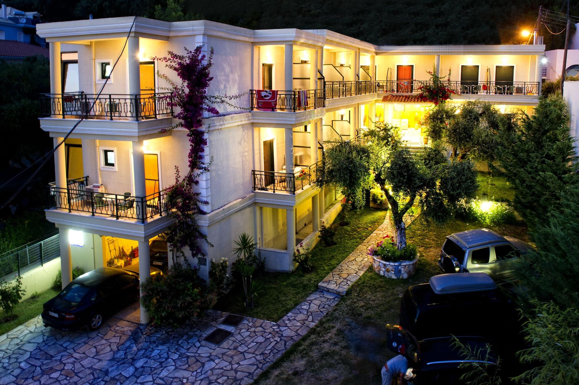 Vista Exterior Hotel Loukas Vrachos