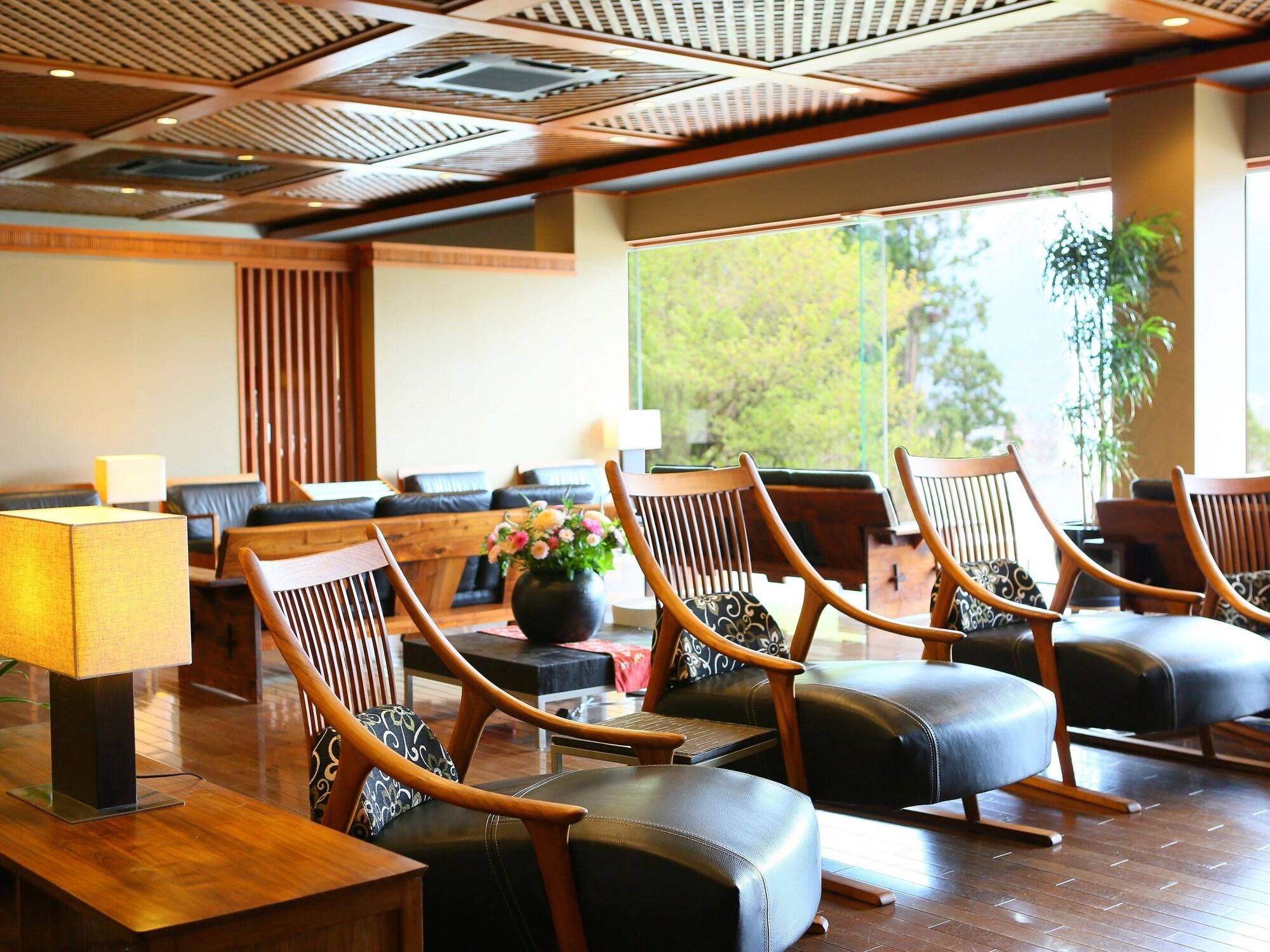 Vista Lobby Rakuyu