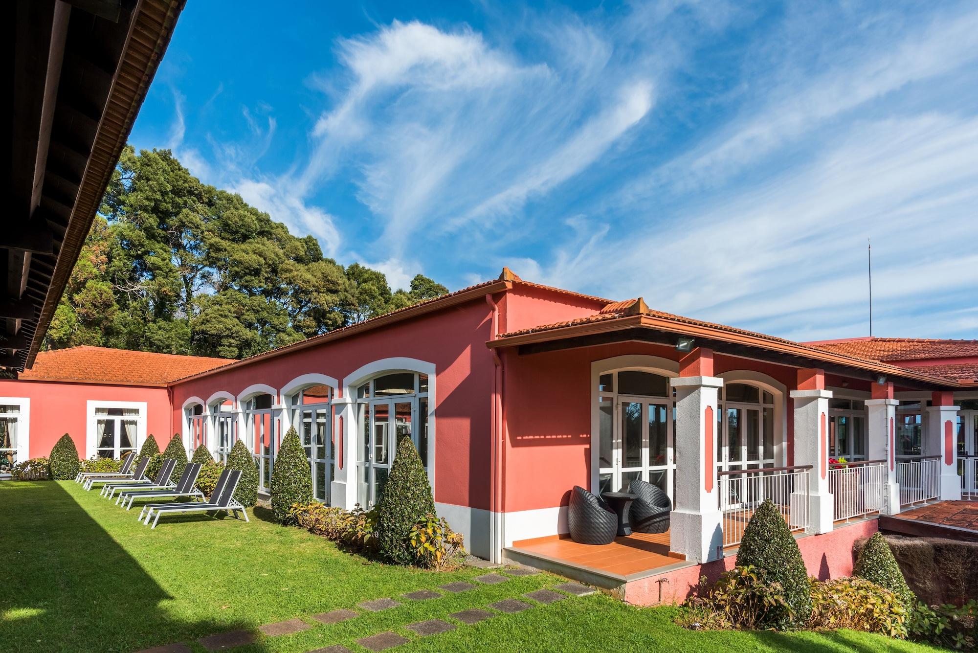 Vista Exterior Enotel Santo da Serra