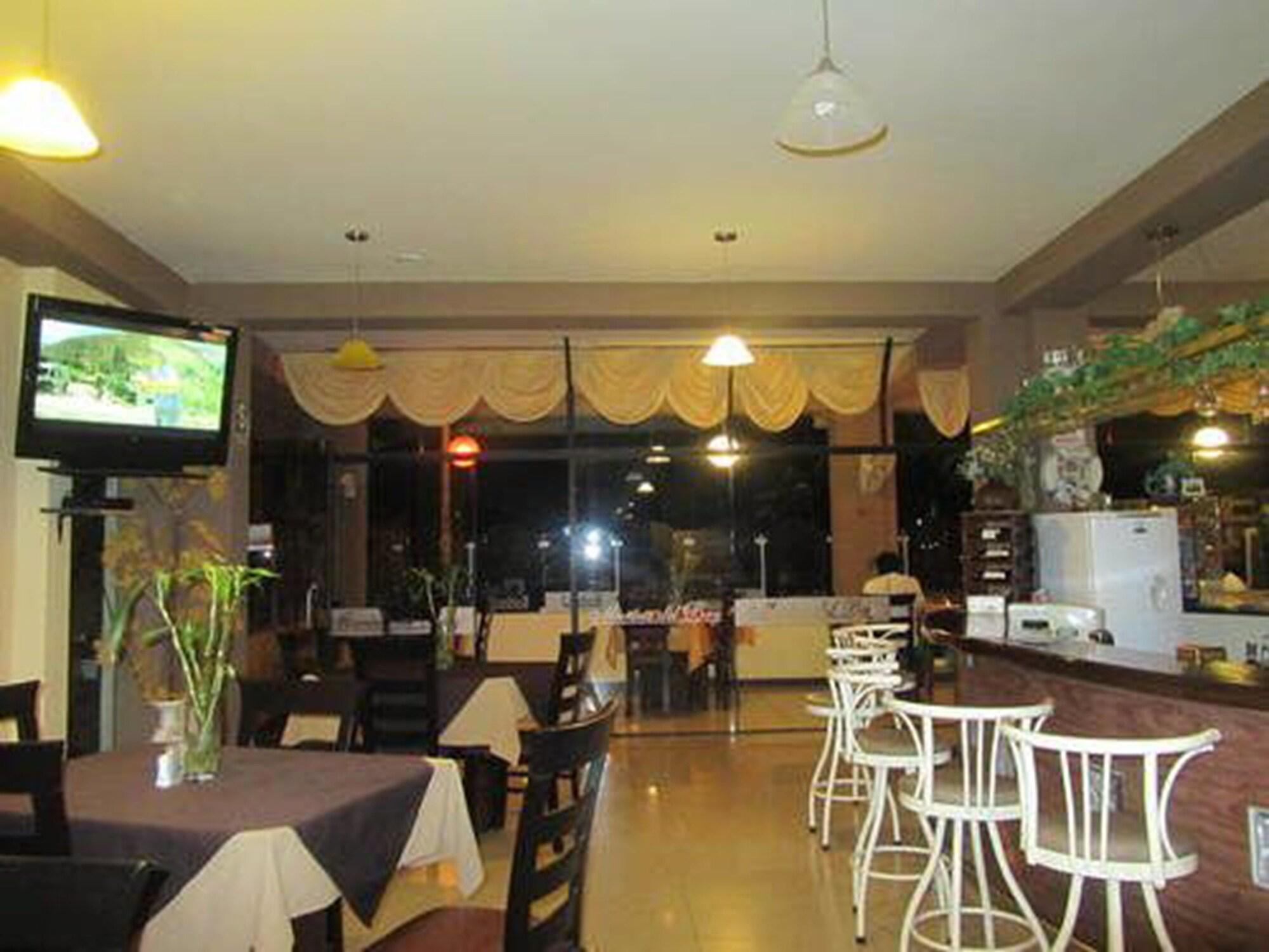 Bar/Salón Hotel Marina Del Bay
