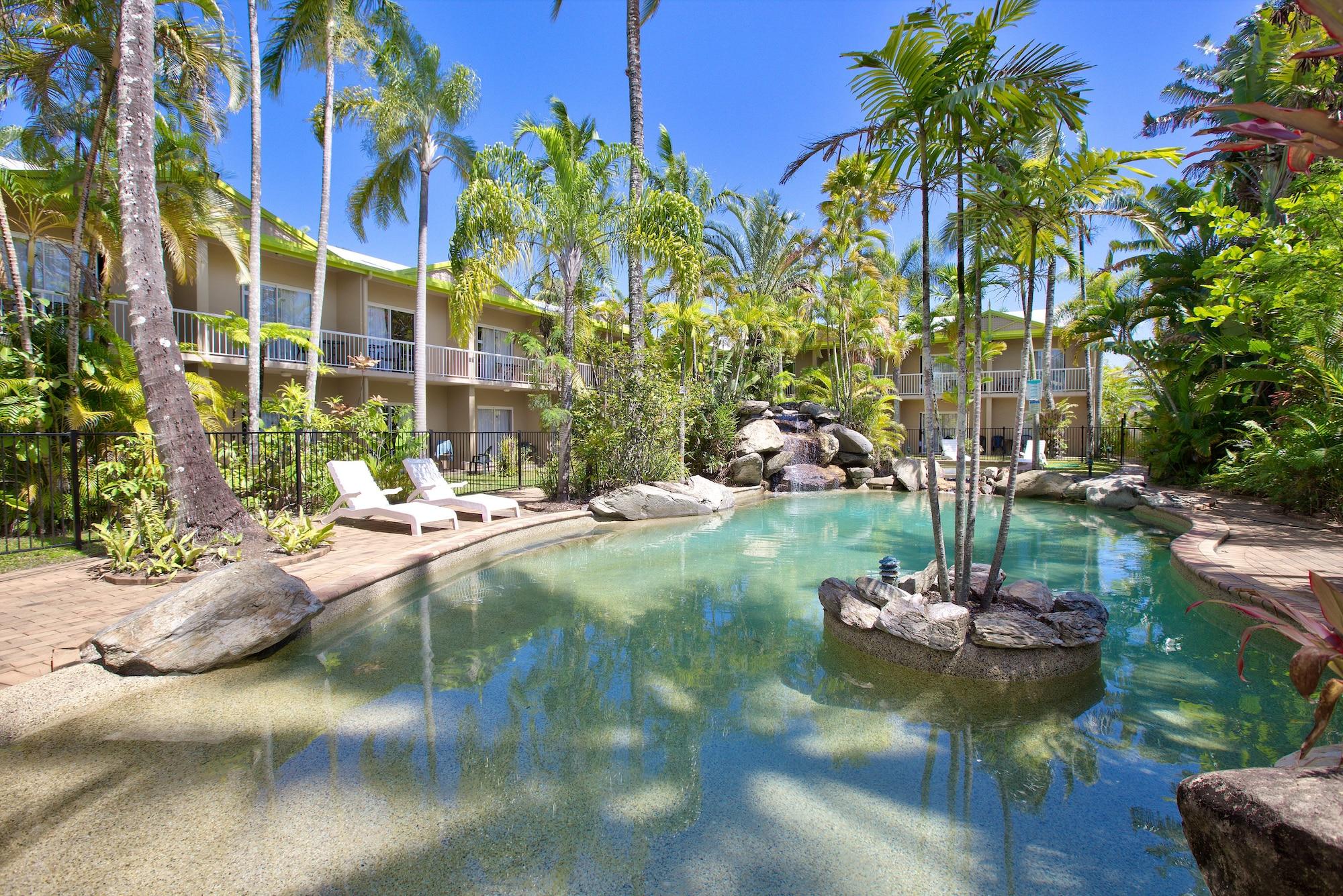 Varios Hotel Tropiq