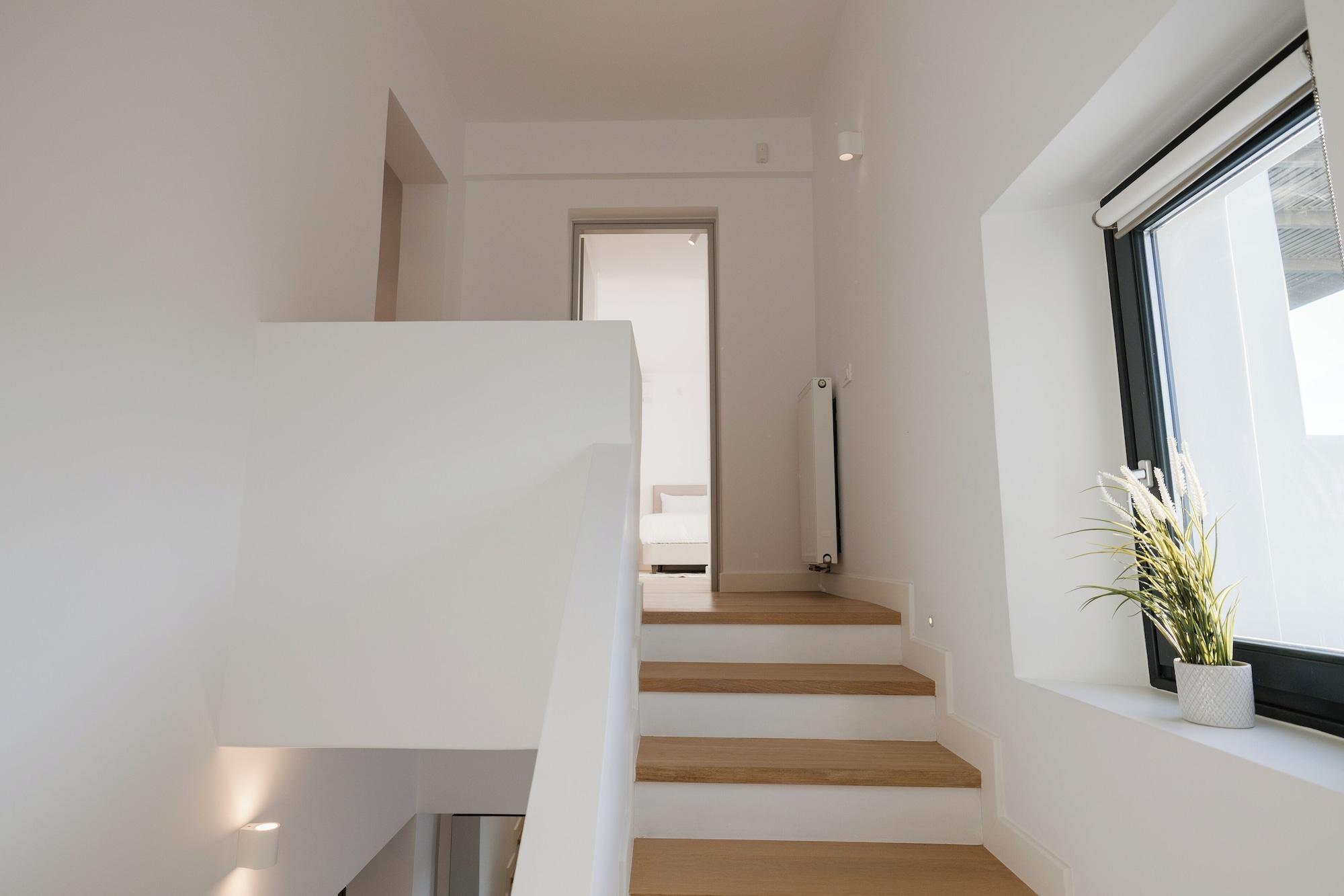 Varios Santorini Vinery House