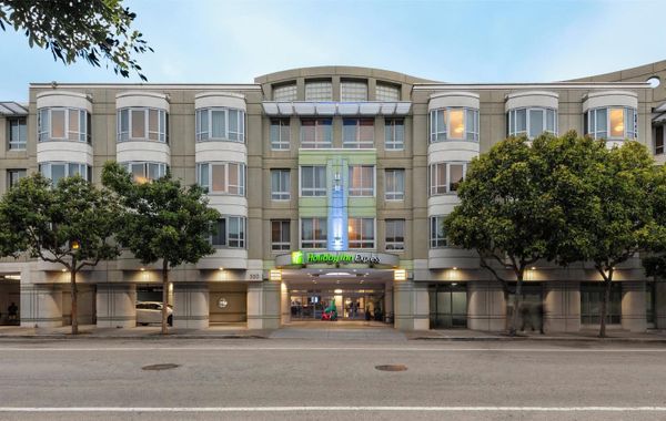 Holiday Inn Express and Suites Fisherman's Wharf by IHG