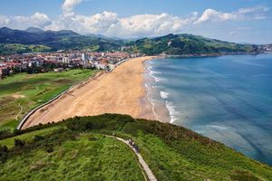 Actividad - Tour privado: Vehículo y chófer a disposición en San Sebastián desde Bilbao