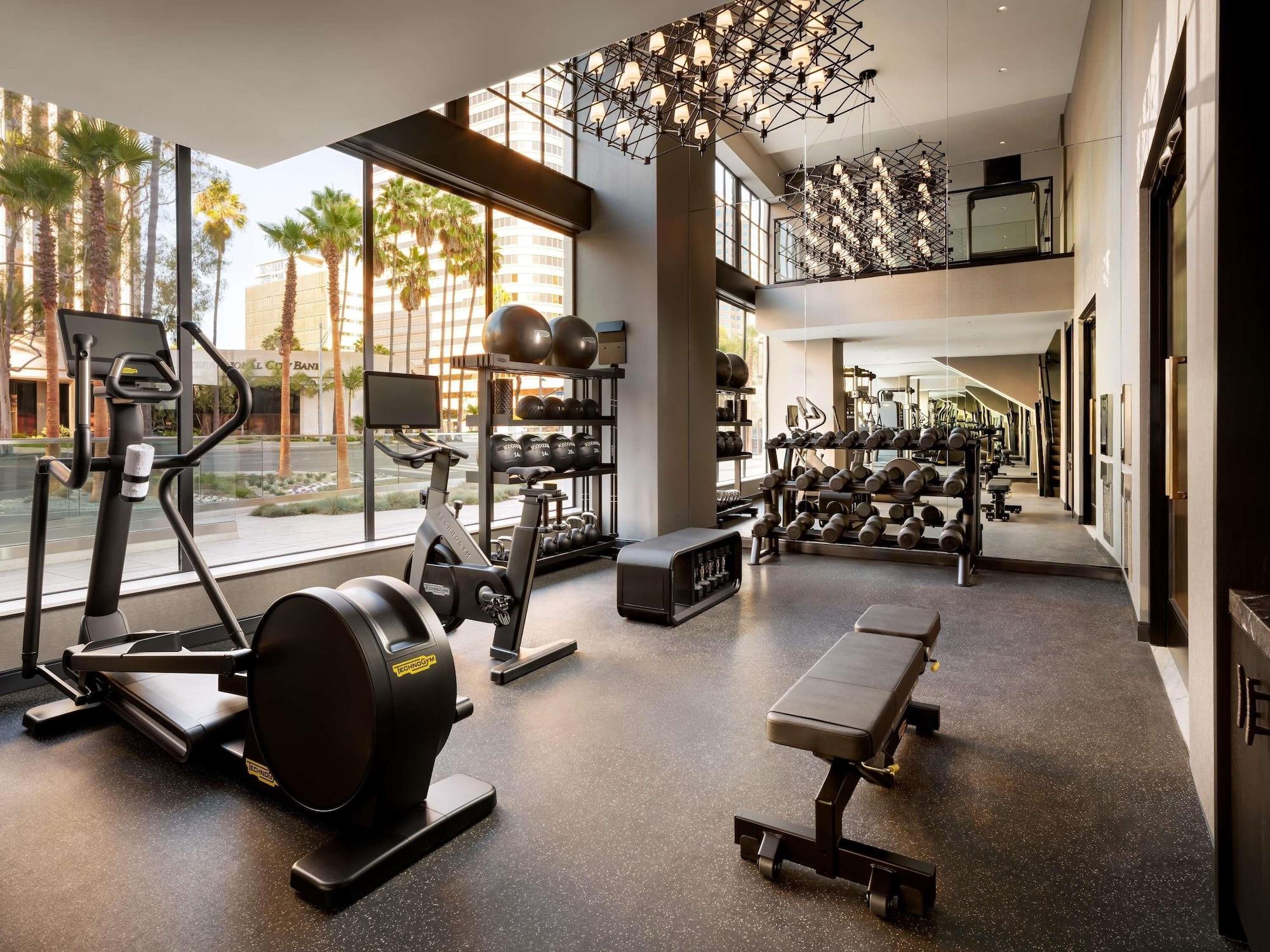 Gimnasio Fairmont Breakers Long Beach