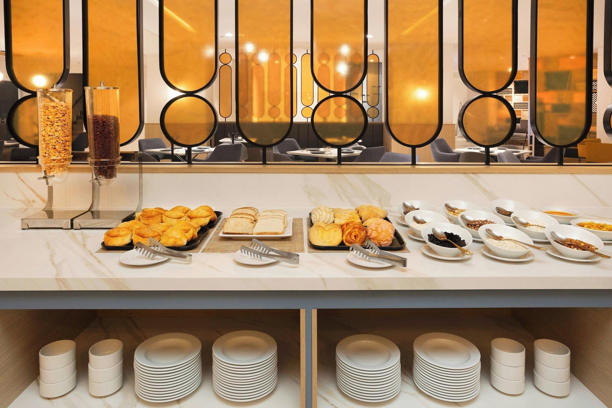 Restaurant Courtyard by Marriott Puebla Las Animas