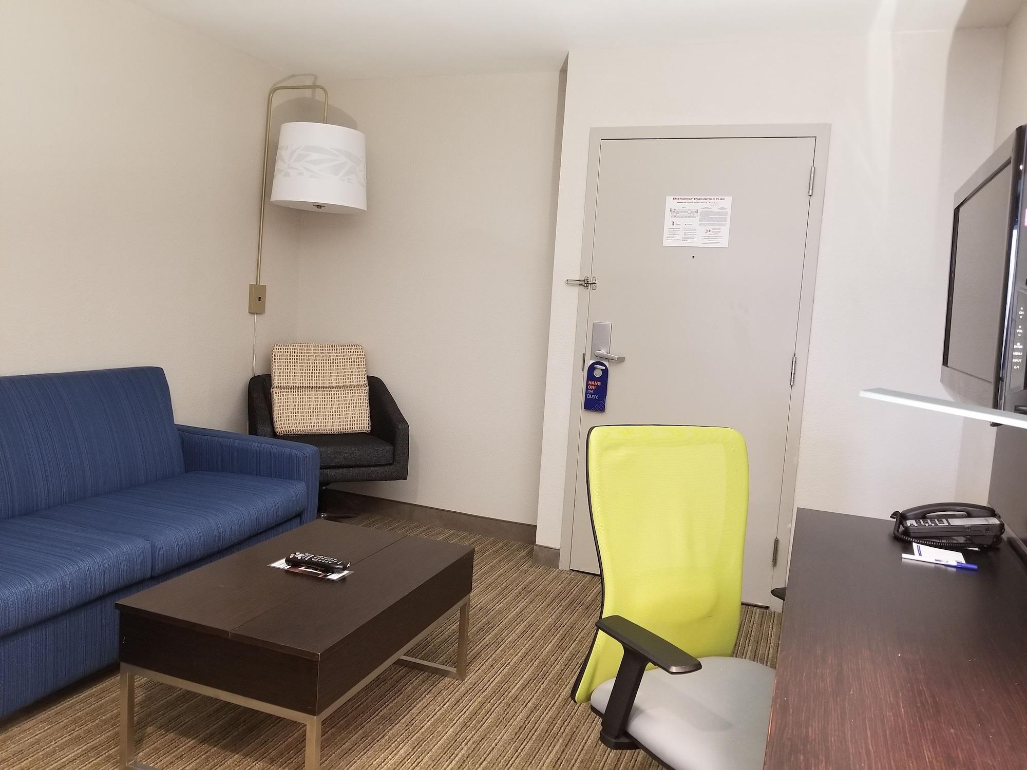 Habitación Holiday Inn Express & Suites Miami - Hialeah by IHG