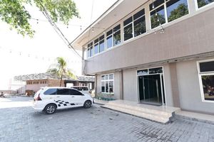 Alojamiento - Formerly RedDoorz Plus Ketapang Satu Beach Kupang