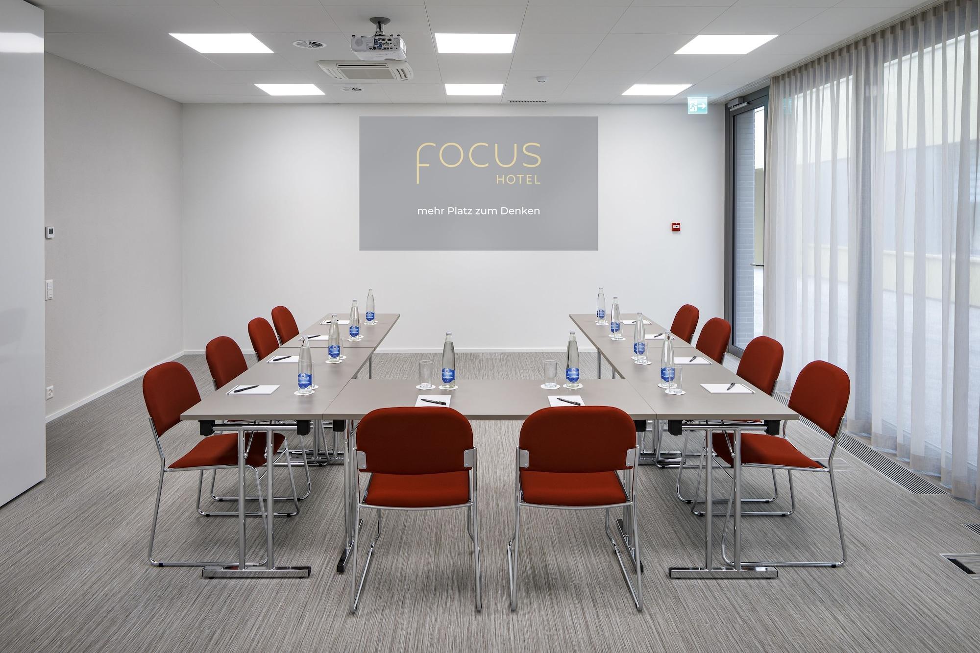 Sala de Reuniones FOCUS Hotel