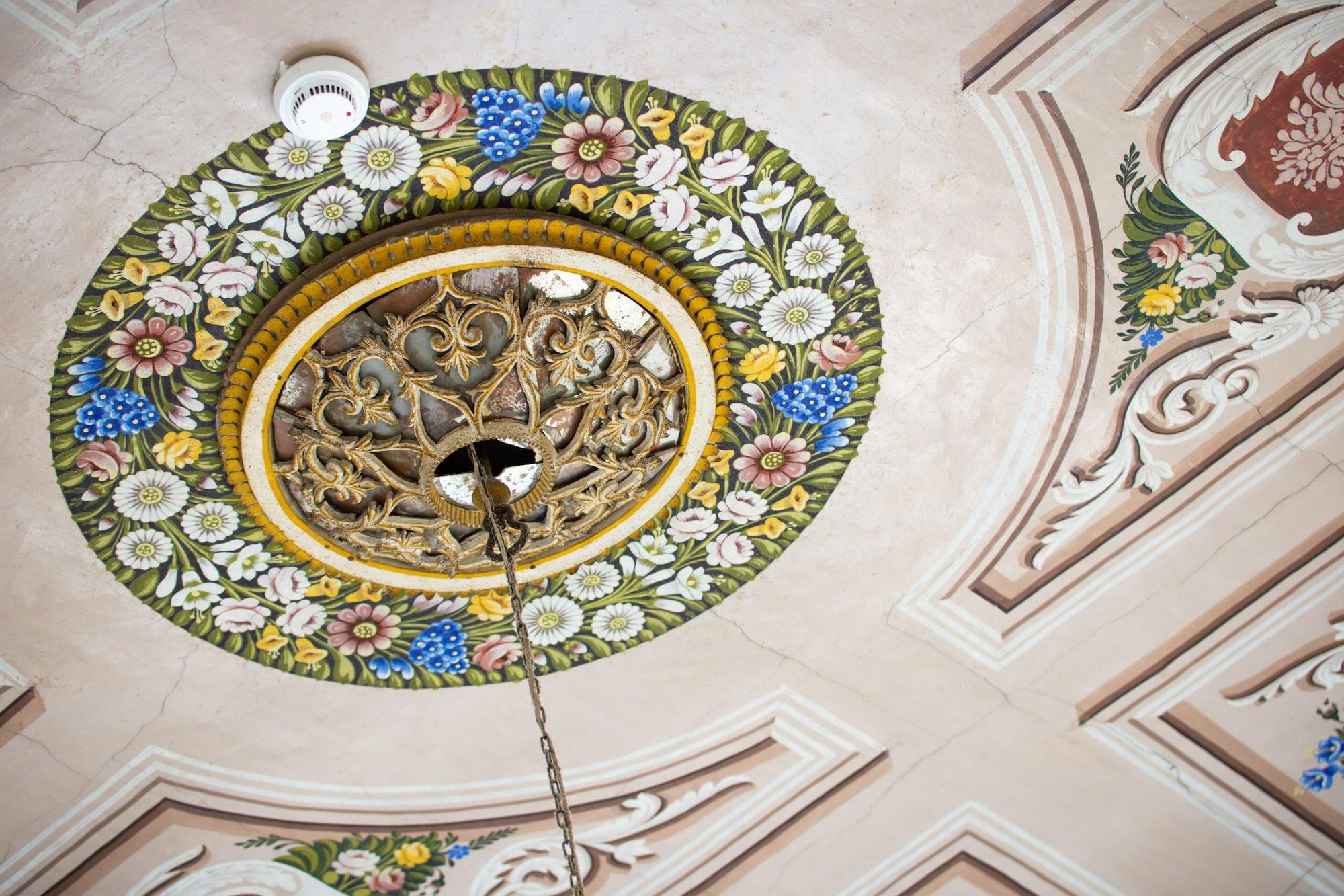 Habitación Fauzi Azar by Abraham