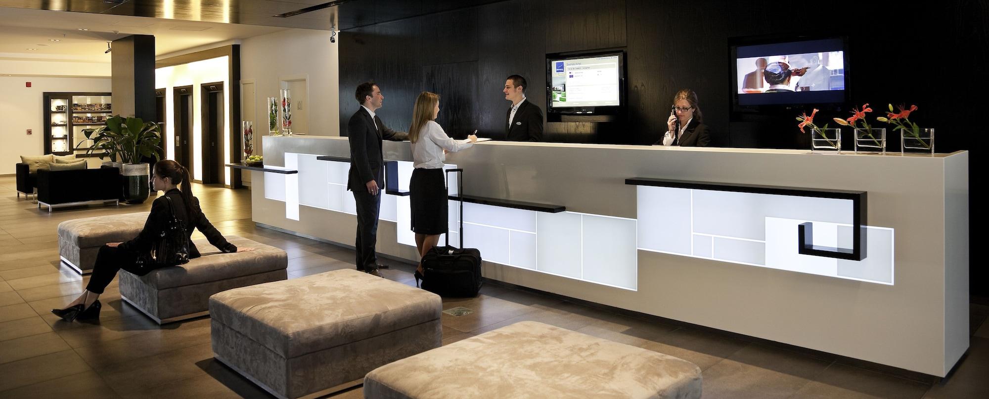 Vista Lobby Novotel Buenos Aires