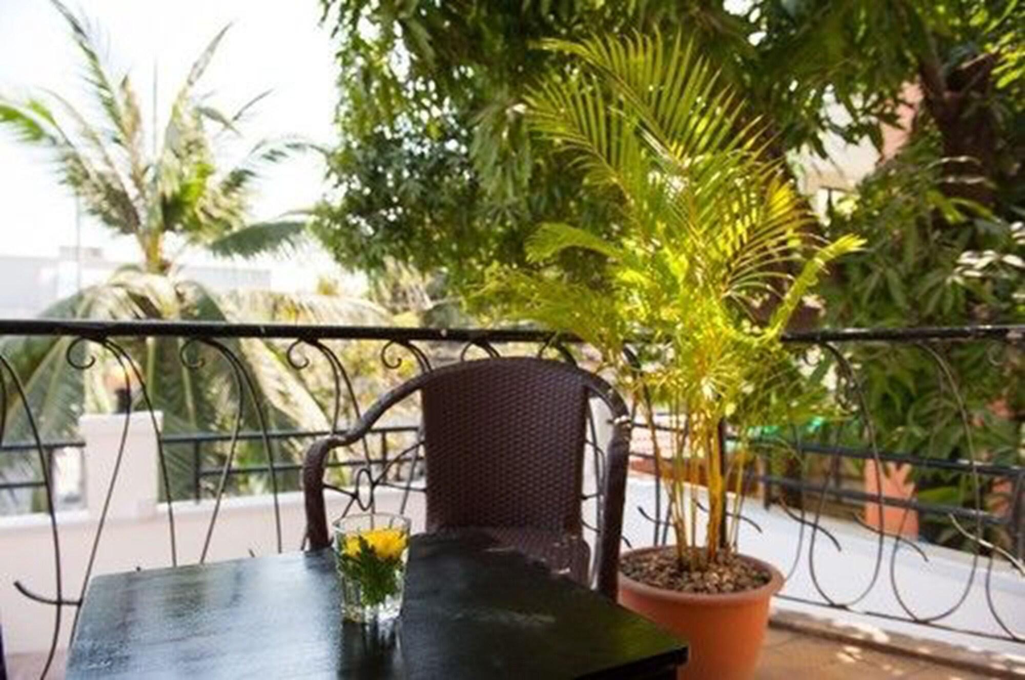 Vista Lobby Base Villa Phnom Penh - Hostel