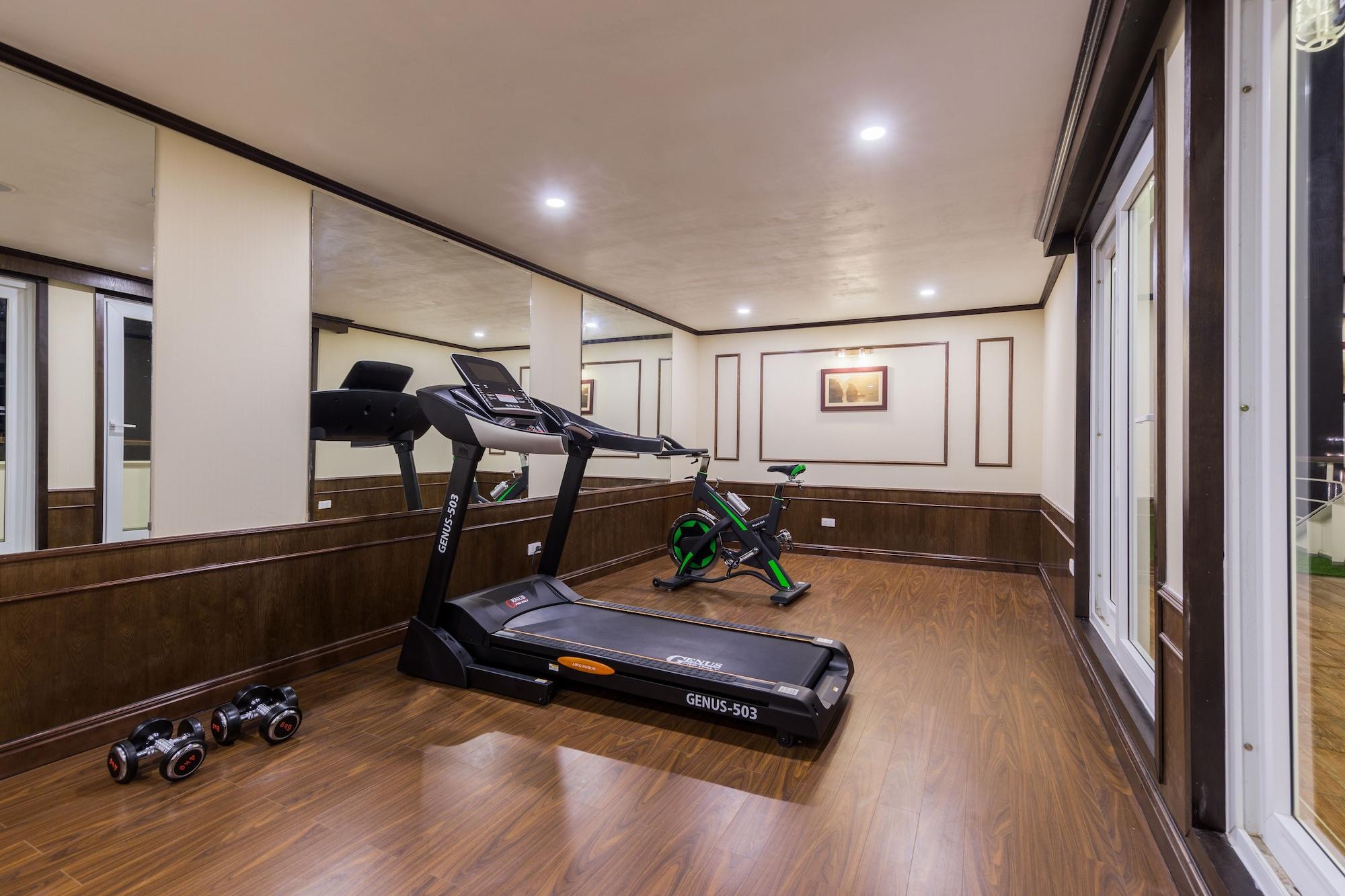 Gimnasio Mon Chéri Cruises