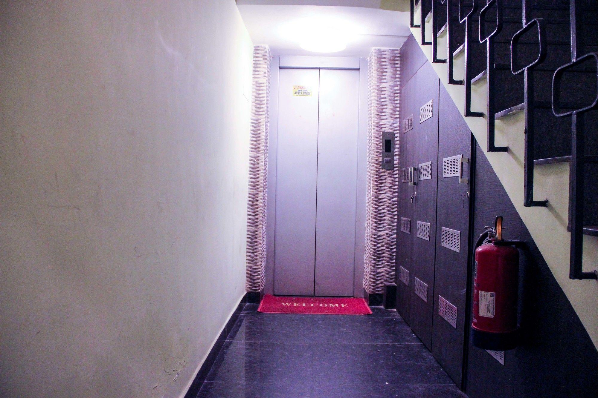 Varios OYO Flagship 5765 Chennai Residency T Nagar