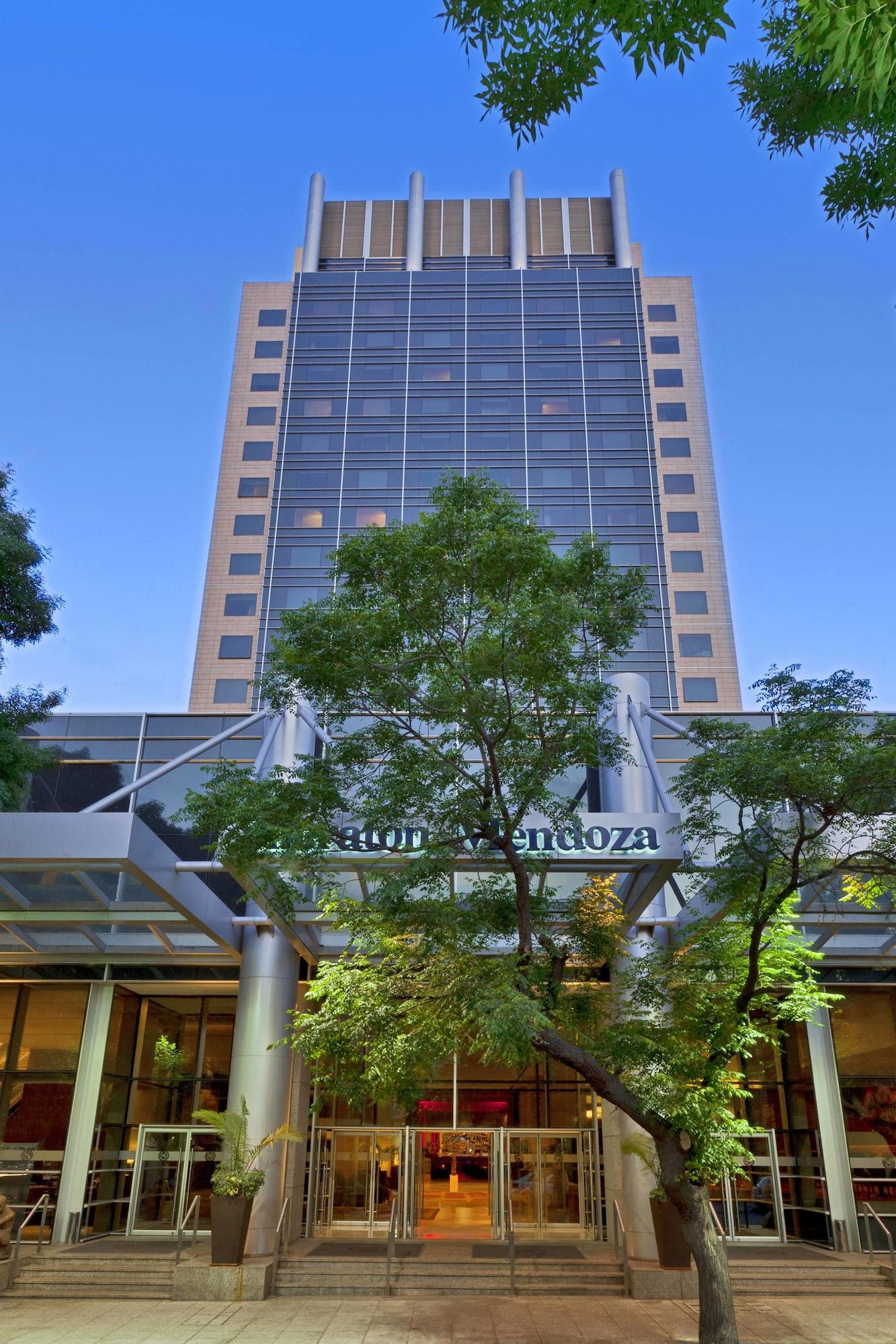 Vista Exterior Sheraton Mendoza Hotel