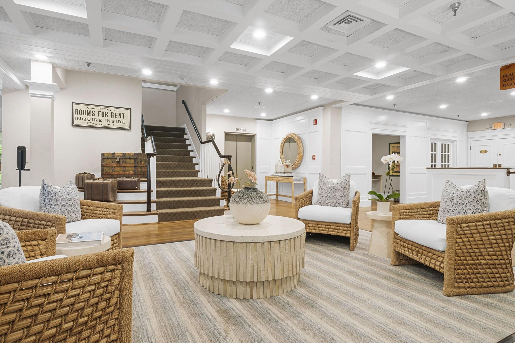 Vista Lobby Nantucket Inn