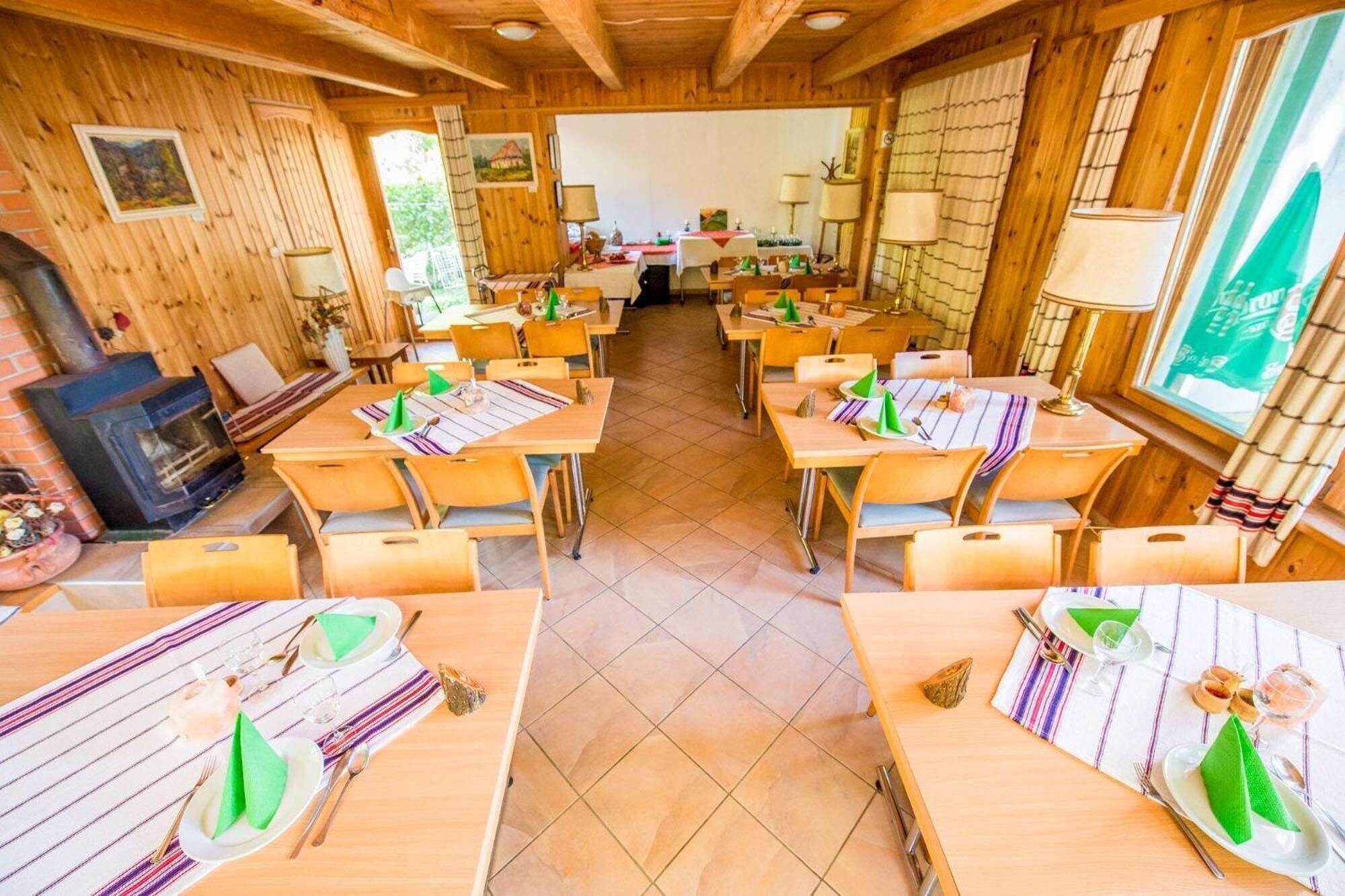 Restaurant Oko-Park Panzió Kemping és Rendezvényközpont