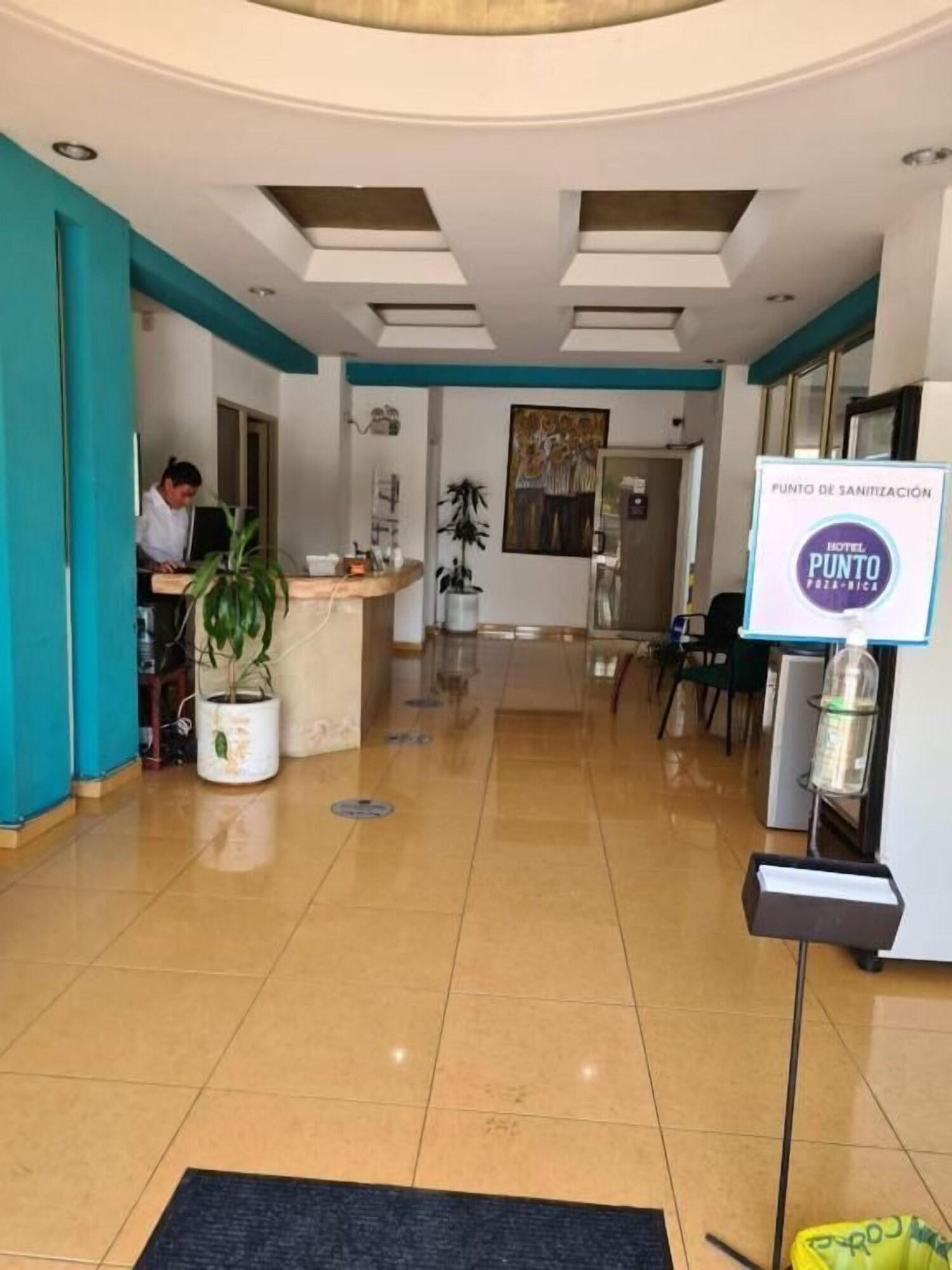 Vista Lobby Hotel Punto Poza Rica