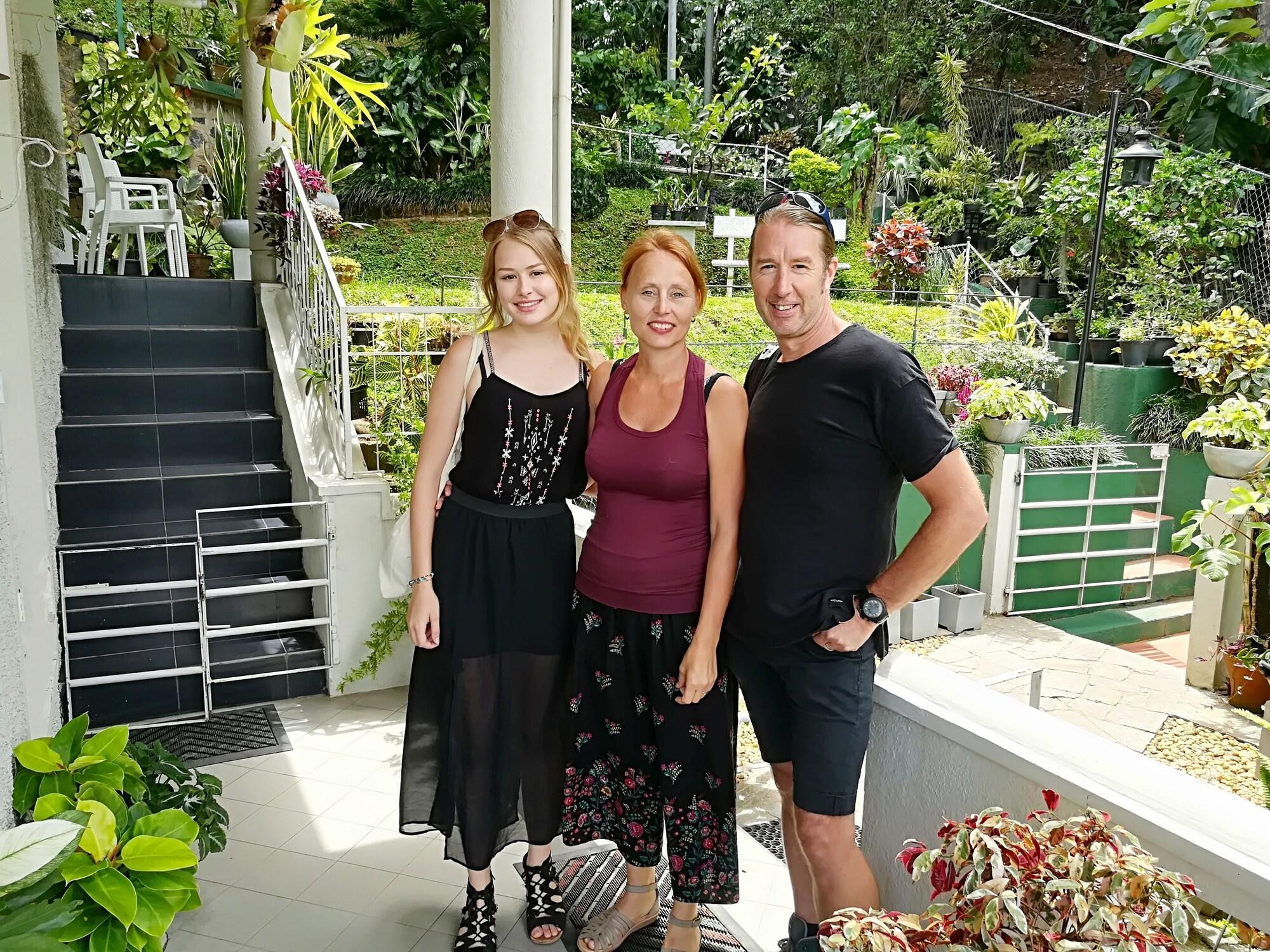 Vista Exterior Marvel Hills Kandy