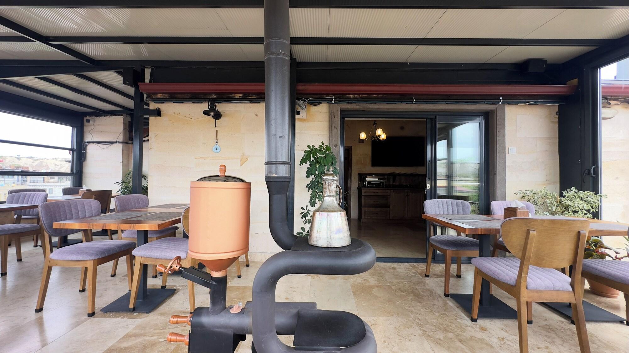 Restaurant Rocca Stone House