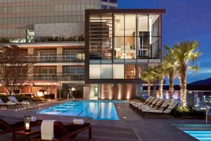 Alojamiento - Fairmont Pacific Rim