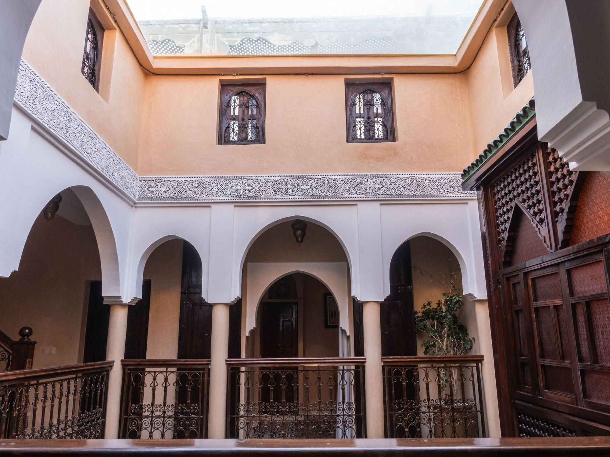 Vista Exterior Click Riad & Spa