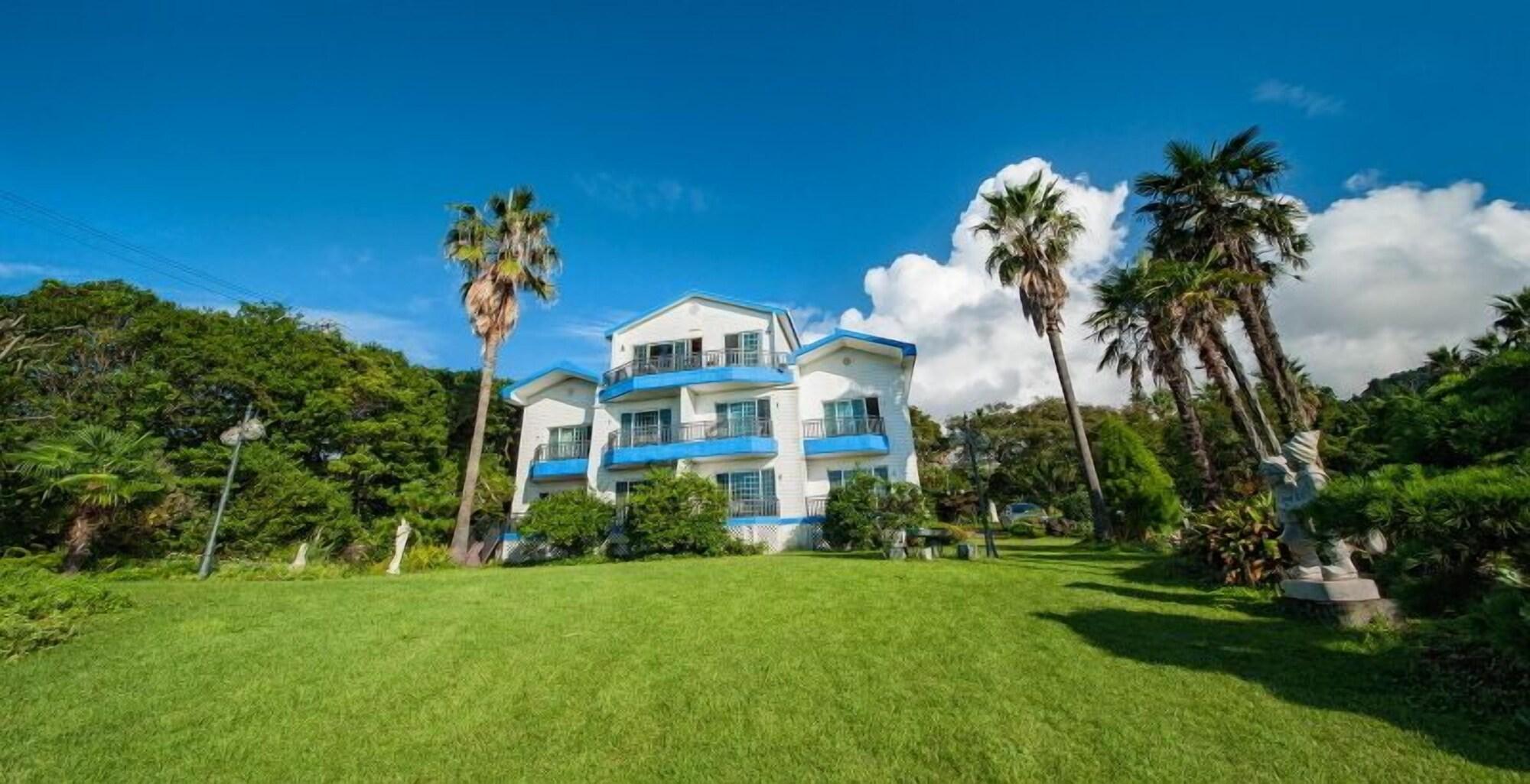 Vista Exterior Beachside Whitehouse
