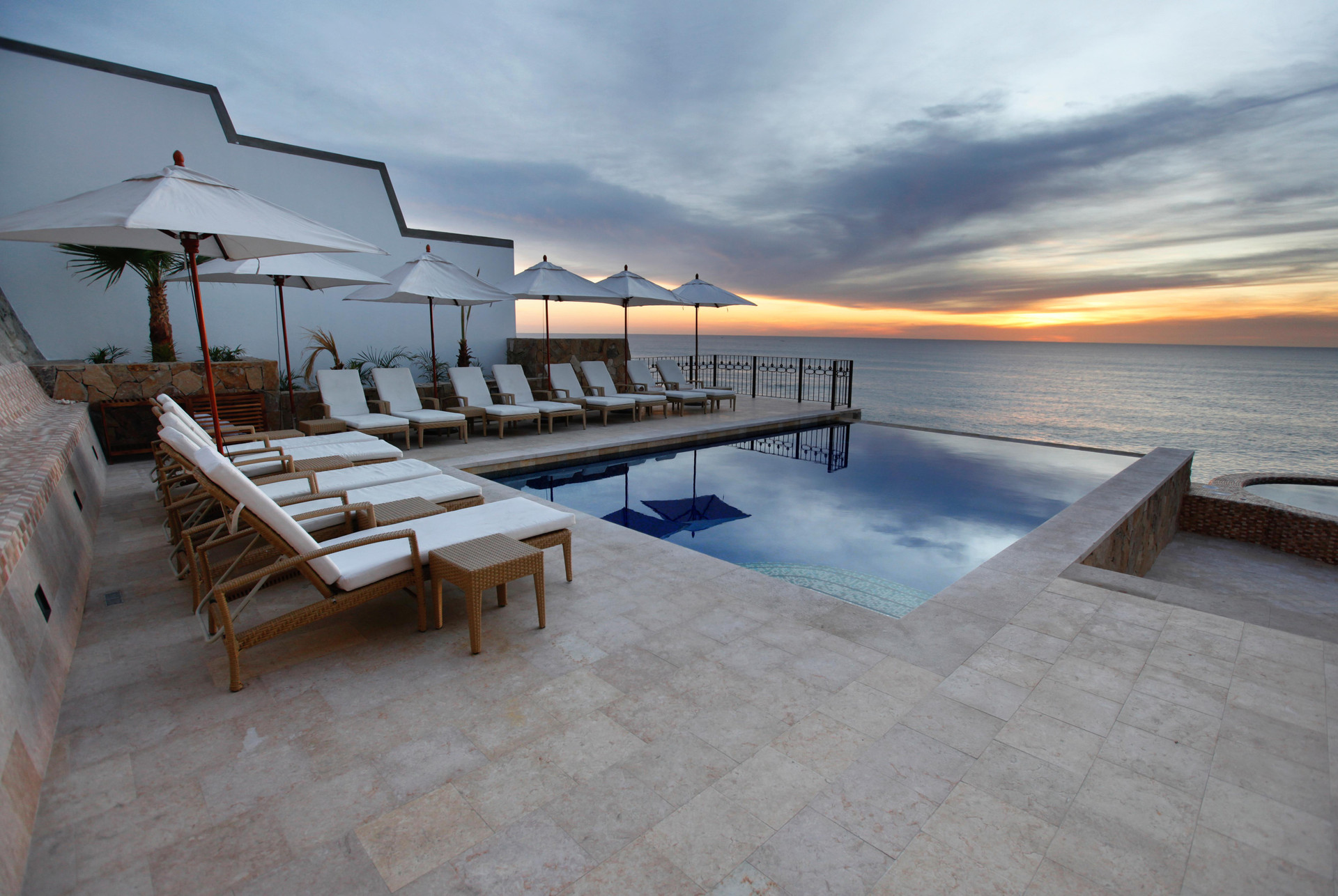 Vista Piscina Cabo Surf Hotel & Spa
