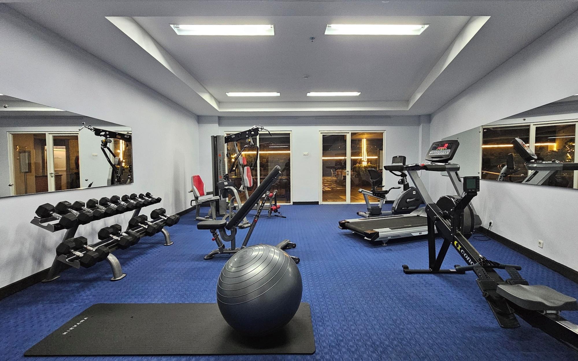 Gimnasio d'primahotel Kualanamu Medan
