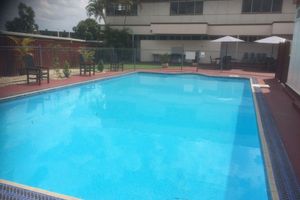 Alojamiento - Ambassador Motel