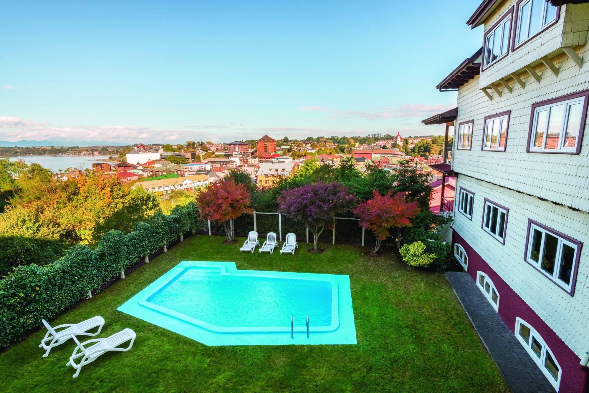 Vista Piscina Park Inn by Radisson Puerto Varas