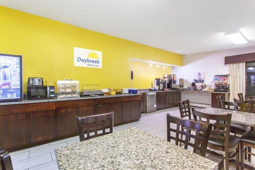 Restaurant Days Inn by Wyndham Fond du Lac