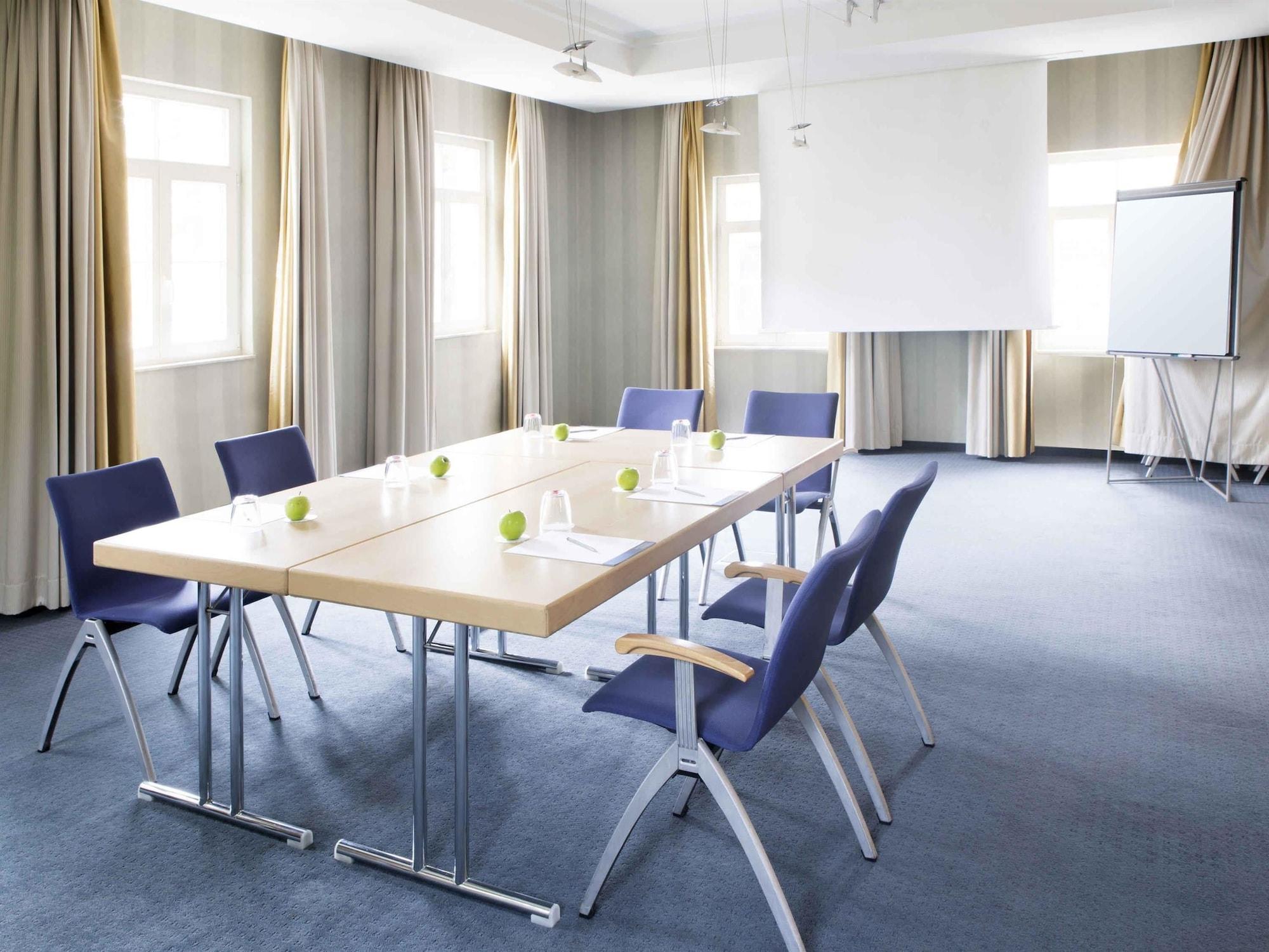 Sala de Reuniones Novotel Hildesheim