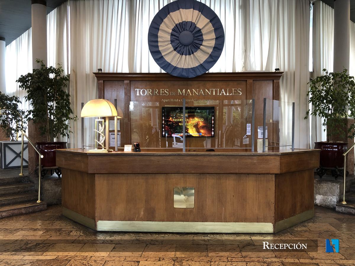 Vista Lobby Torres de Manantiales Apart Hotel