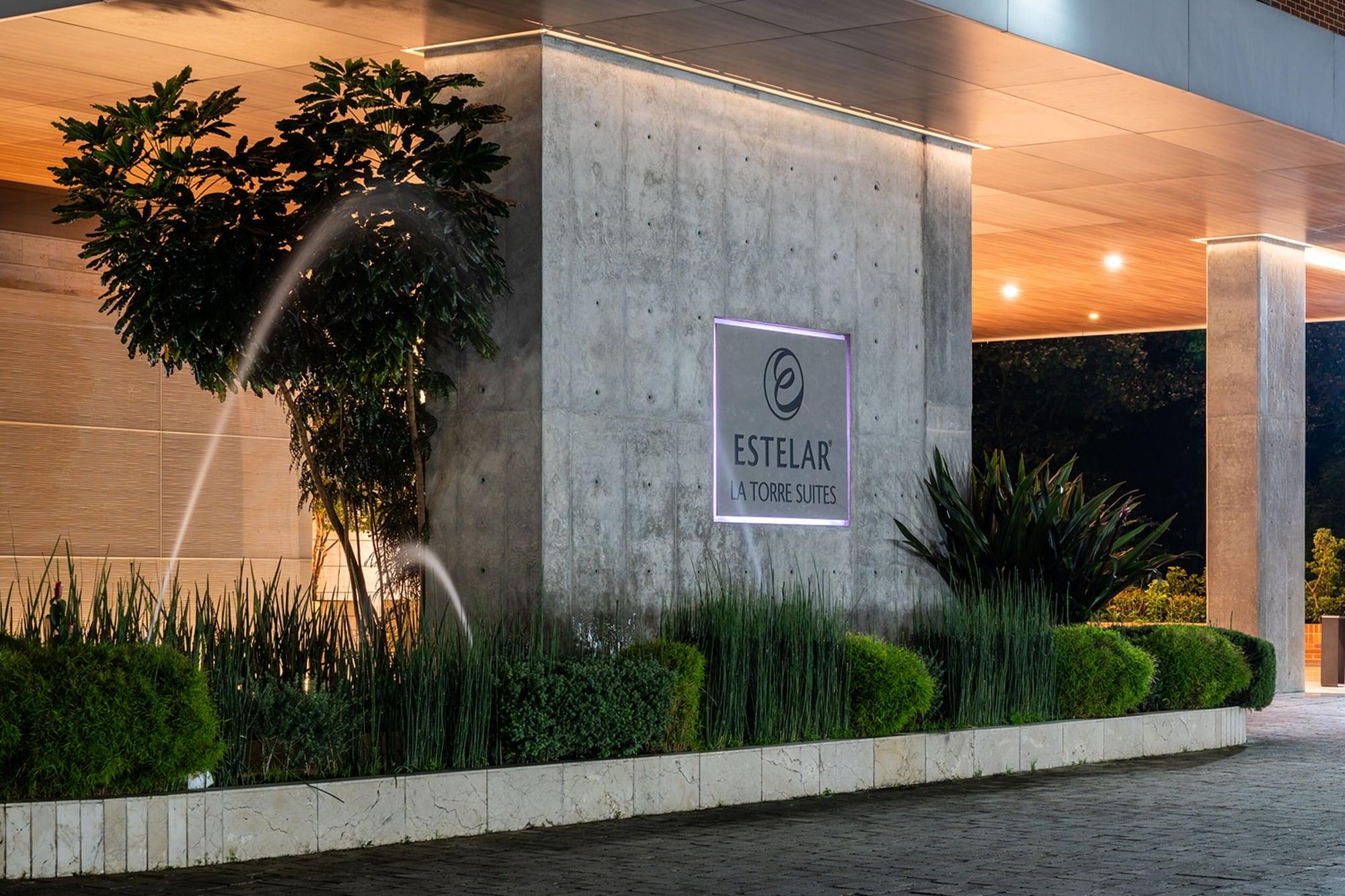 Vista Exterior Estelar La Torre Suites