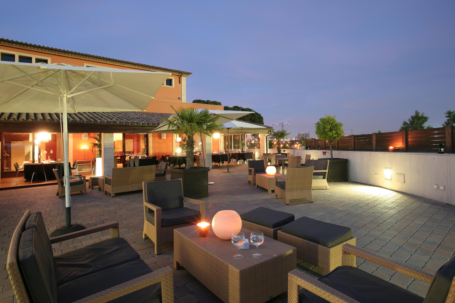 Vista Lobby Qgat Suites & Events