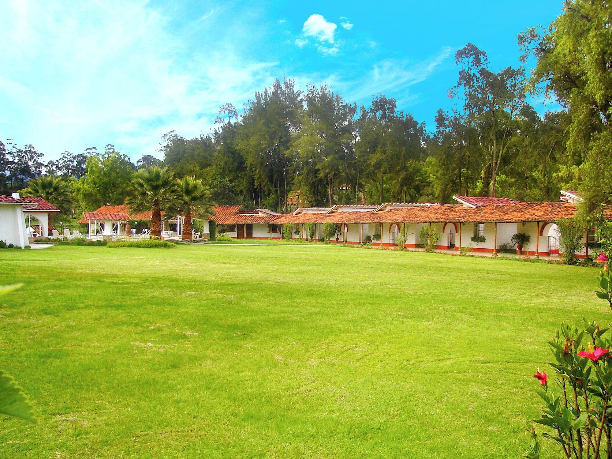 Varios Hotel & Spa Laguna Seca