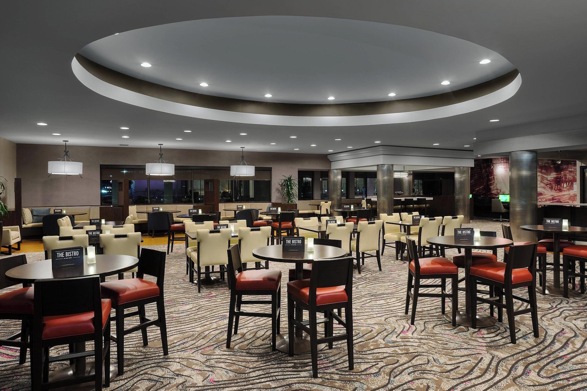 Restaurant Courtyard by Marriott Miami Downtown