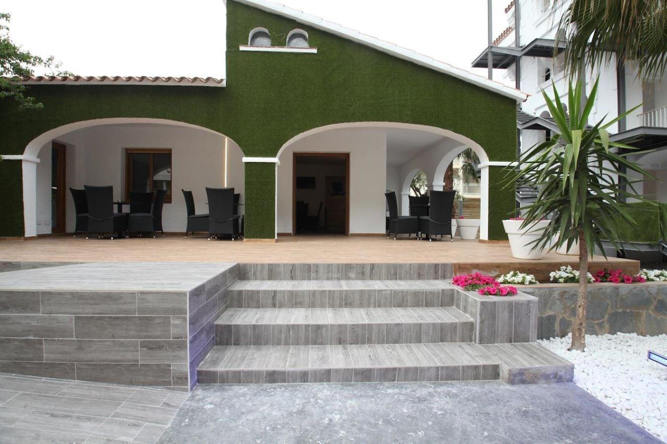 Restaurant EMERALD SUN HOTEL