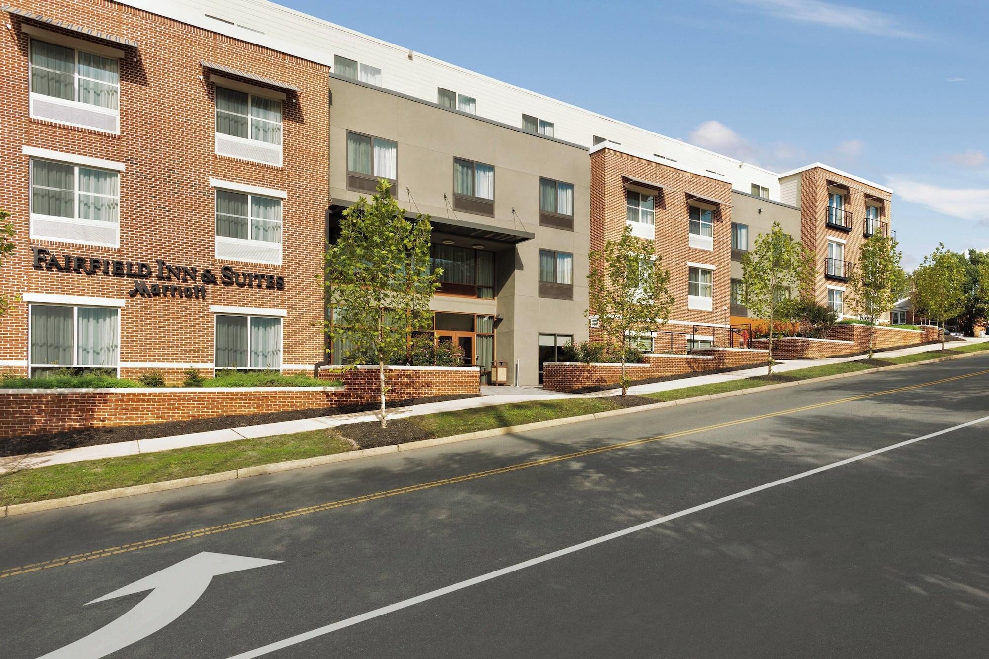 Vista Exterior Fairfield Inn & Suites by Marriott Charlottesville Downtown/University Area