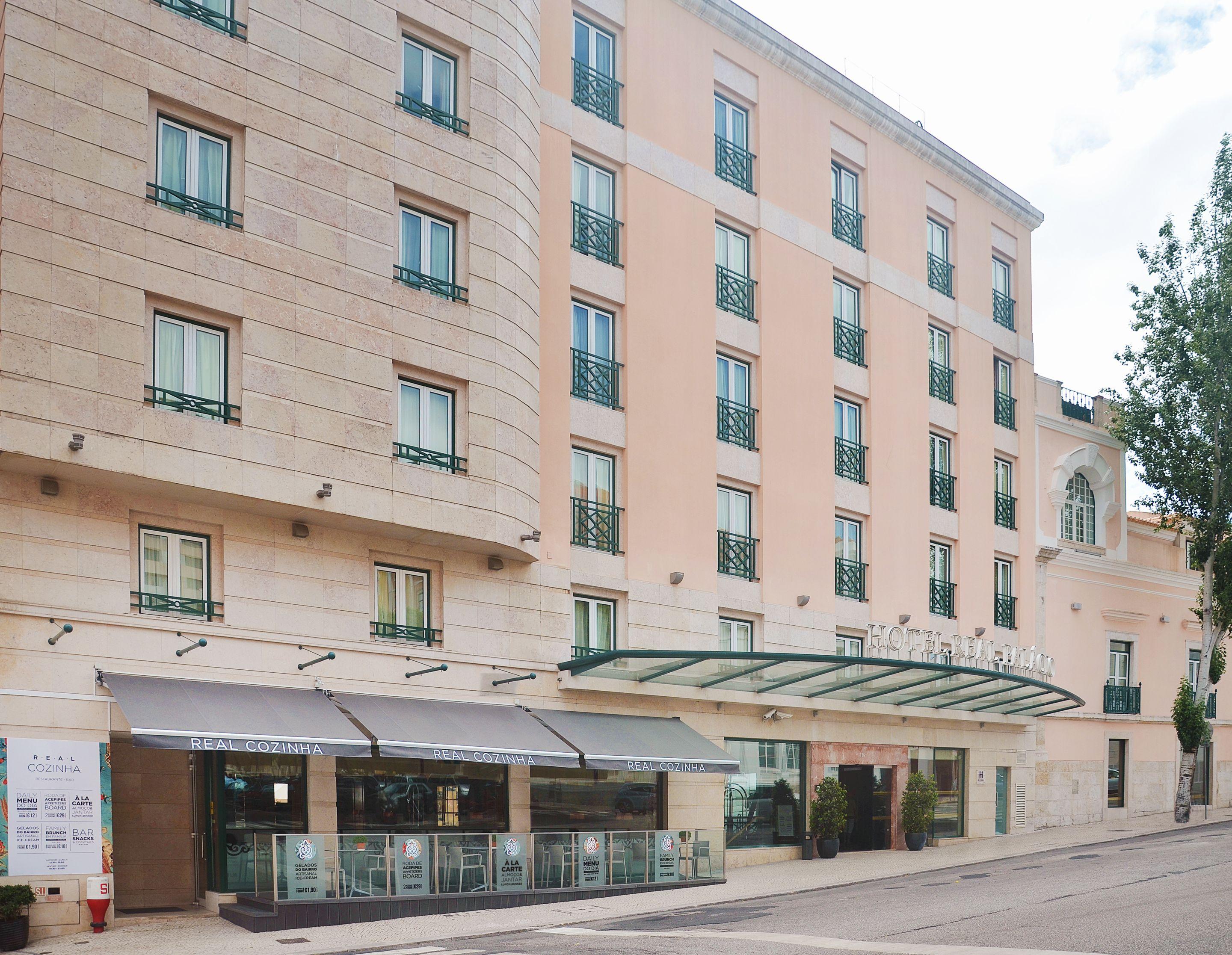 Vista Exterior Hotel Real Palacio
