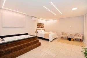 Alquiler Temporario - Casa com Piscina, Vista Mar e Hidromassagem PLH008