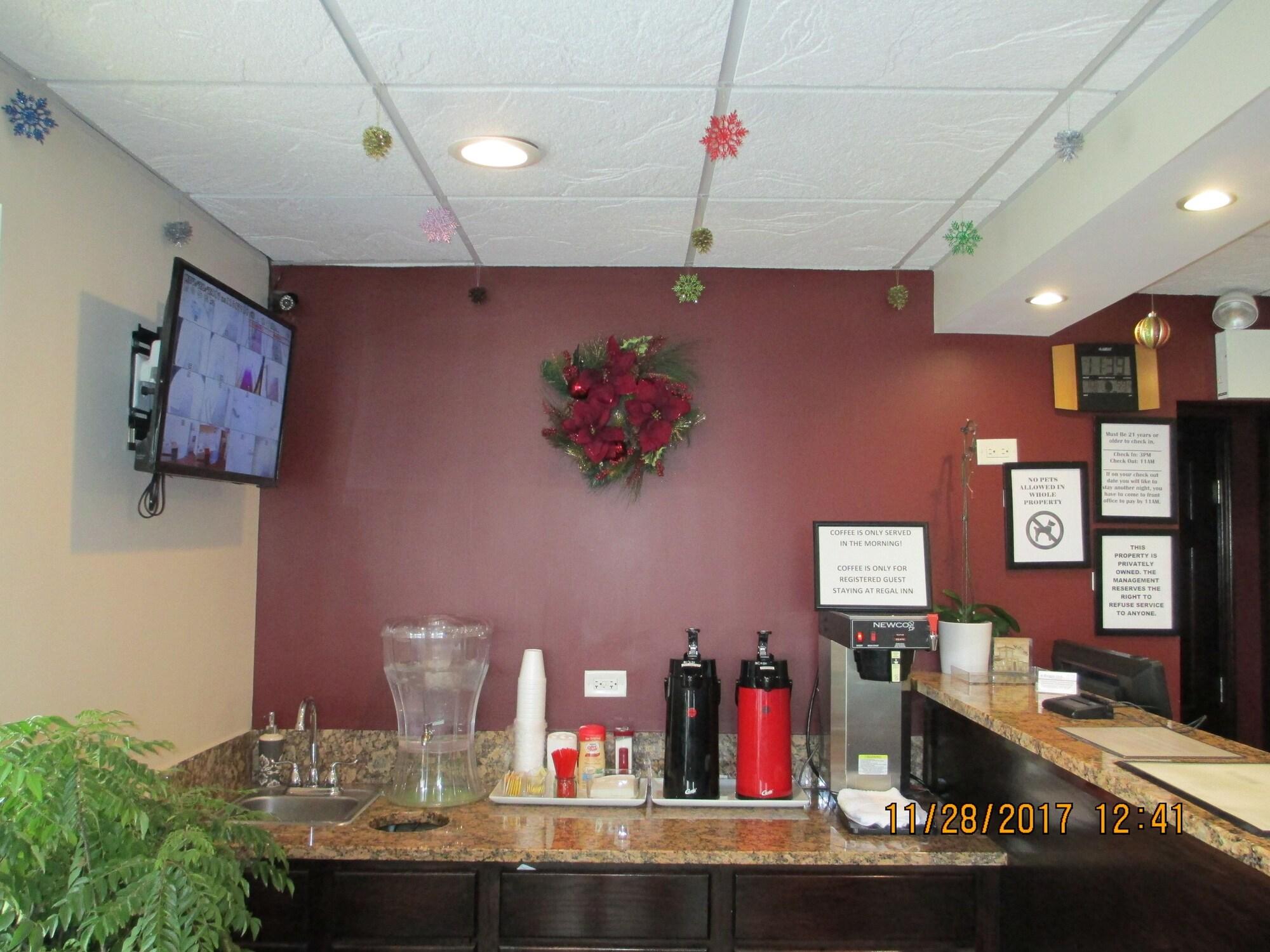 Restaurant Regal Inn - Chicago O'Hare Airport