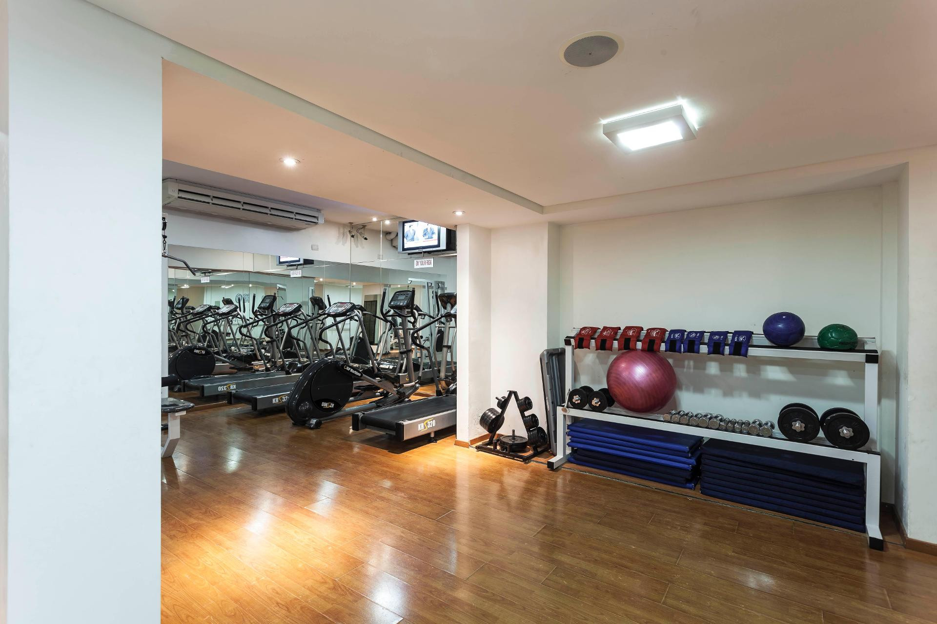 Instalaciones Recreativas Ros Tower Hotel